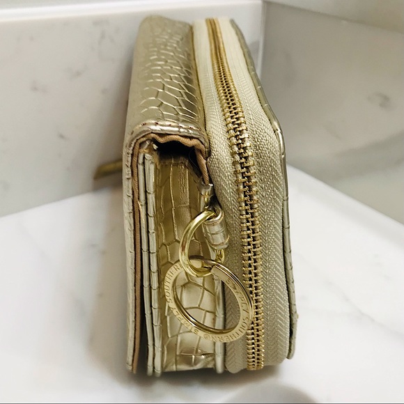 🆕🔥SIMPLY SOUTHERN SUPER CHIC&BEAUTIFUL GOLD COLORED WRISTLET AND OR CROSSBODY - Picture 11 of 14
